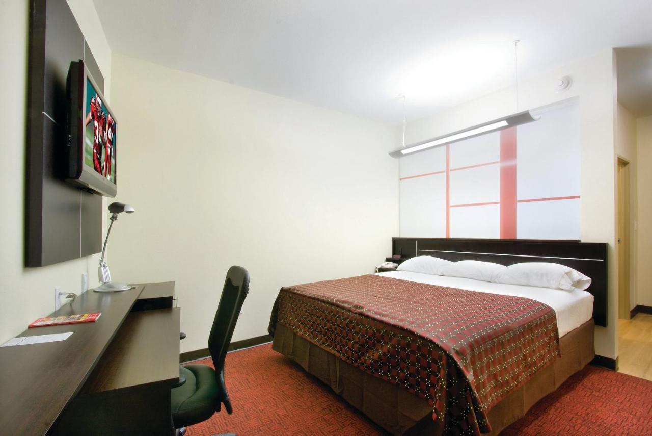 Red Roof & Motel 2*